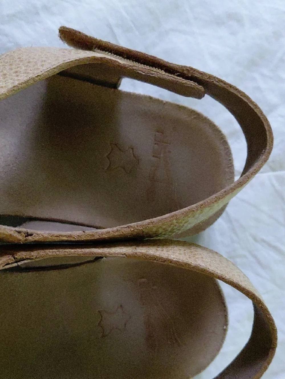 Dansko Reece Women's Sandals Sand Mustard Waxy 8.5 Likenew - Picture 6 of 6